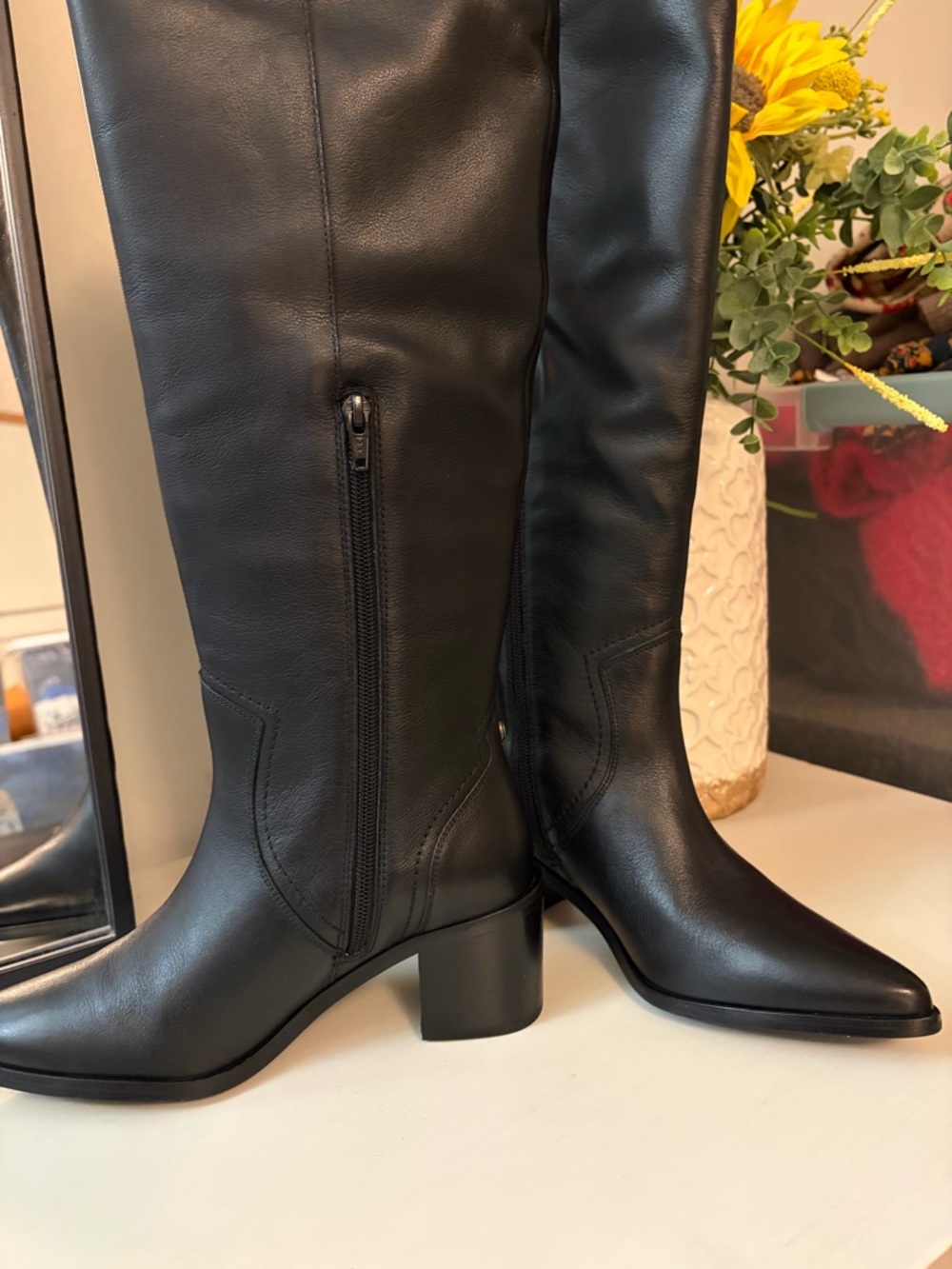 NIB FRYE Sadie Softly Tall Black Leather Boots Size 6.5M - Picture 5 of 12